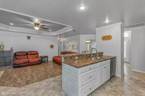 202 Lafield Ln, Benton, LA 71006 photo 6