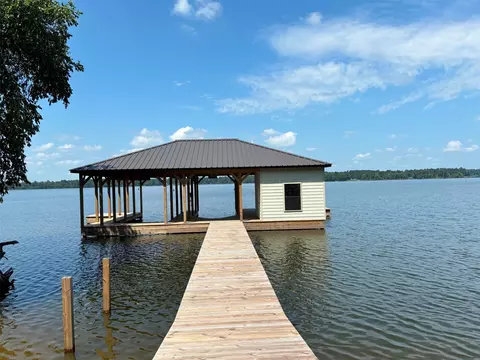 3148 Shadow Pine Dr, Larue, TX 75770