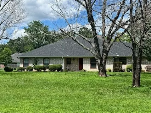 7215 Wendy Dr, Paris, TX 75462