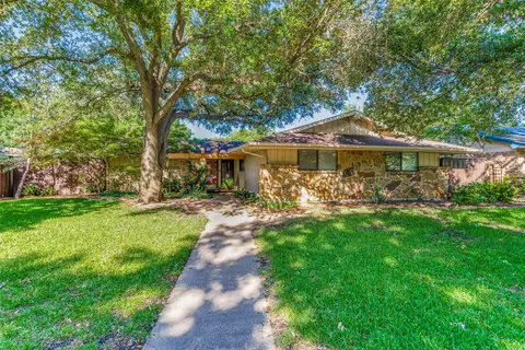 522 Cap Rock Dr, Richardson, TX 75080