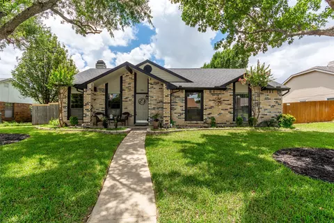 558 Guadalupe Dr, Allen, TX 75002