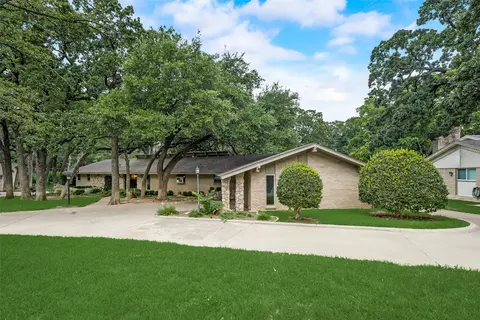 1808 Raydon Dr, Arlington, TX 76013