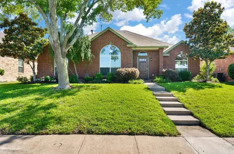 5941 Carroll Dr, The Colony, TX 75056