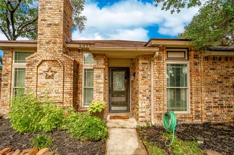 2072 Vista Dr, Lewisville, TX 75067
