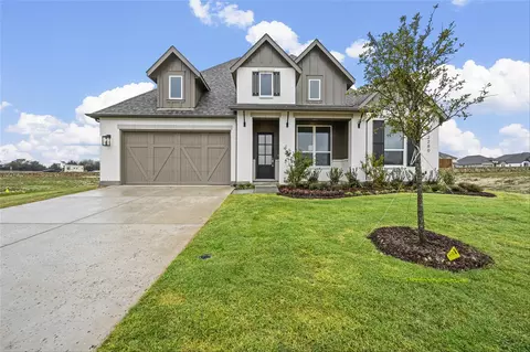 2280 Emerald Dr, Waxahachie, TX 75167