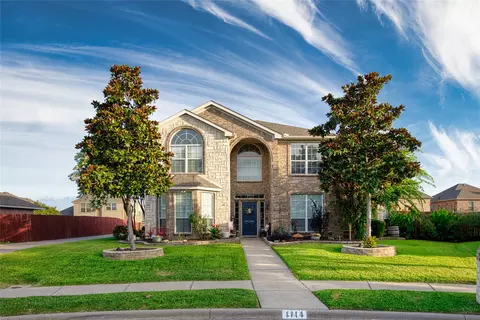 1114 Alexander Ct, Midlothian, TX 76065