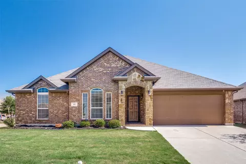 20 Stonegate Dr, Edgecliff Village, TX 76134
