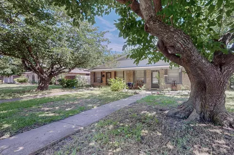 620 Arbor Ln #620 AND 622, Lancaster, TX 75134