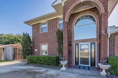 1606 Addington St, Irving, TX 75062