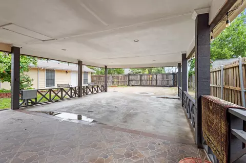 9518 County View Rd, Dallas, TX 75249