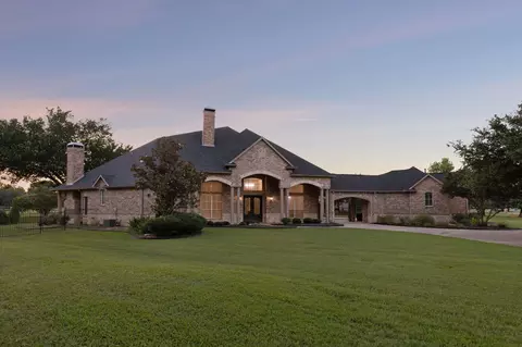 105 Lake Trail Dr, Double Oak, TX 75077