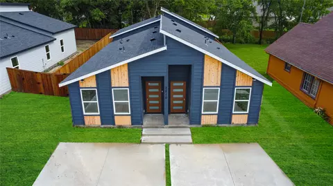 2210 Henry St, Greenville, TX 75401