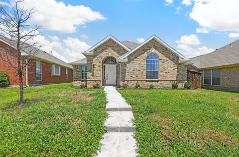 1924 Crawford Dr, Carrollton, TX 75010