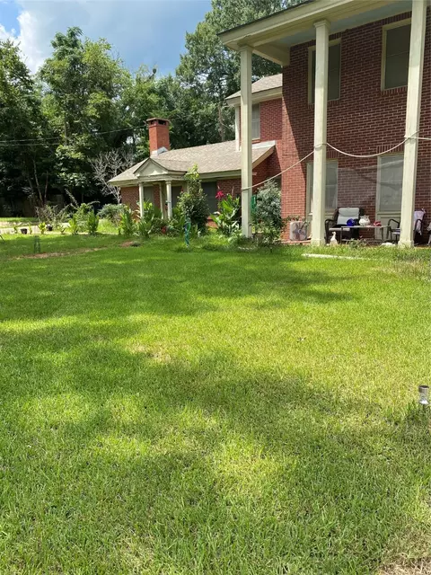 Exterior - 801 E Hospital St, San Augustine, TX 75972 photo 5 of 5