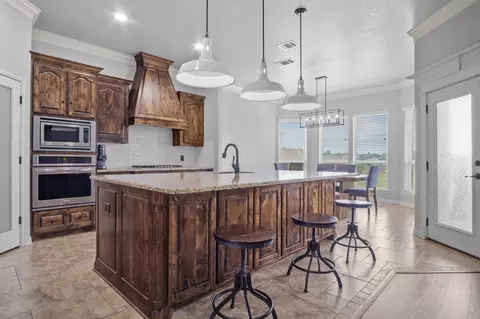 Kitchen - 304 Spring View Ct, Springtown, TX 76082 photo 1 of 4