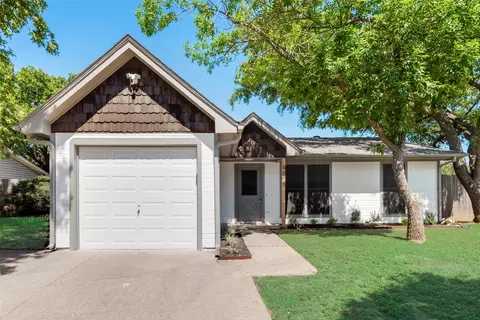 4815 Sugar Tree Ct, Arlington, TX 76017