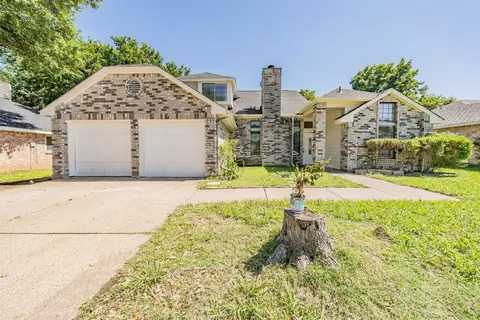 218 Iberis Dr, Arlington, TX 76018