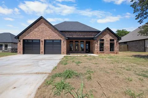 2207 Briarwood Dr, Bridgeport, TX 76426