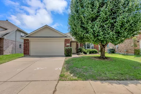 13136 Fieldstone Rd, Fort Worth, TX 76244