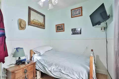 Bedroom - 105 Sandy Ln, Clyde, TX 79510 photo 4 of 8