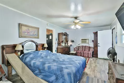 Bedroom - 105 Sandy Ln, Clyde, TX 79510 photo 8 of 8