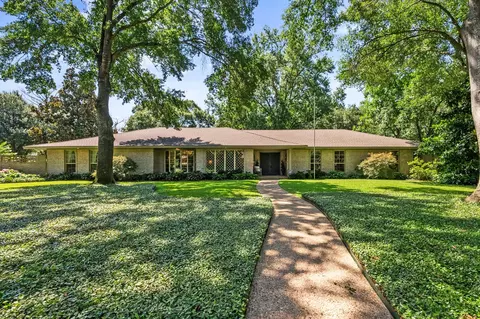 2028 Glenwood Cir, Corsicana, TX 75110