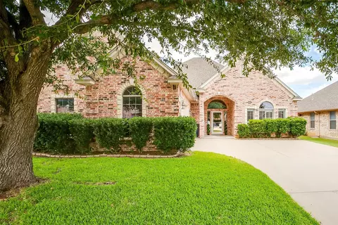 5513 Milford Dr, Fort Worth, TX 76137