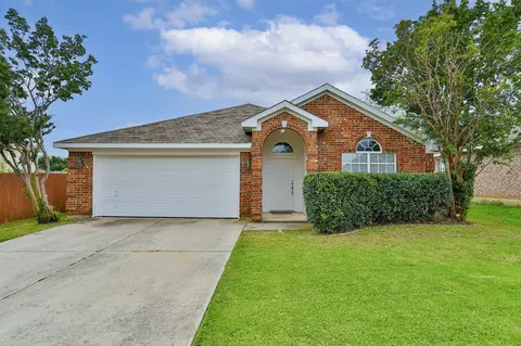 4848 Bridle Path Way, Fort Worth, TX 76244