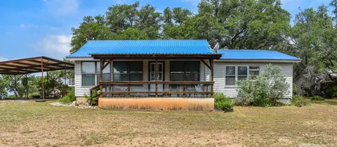 209 Melvin St, Brady, TX 76825
