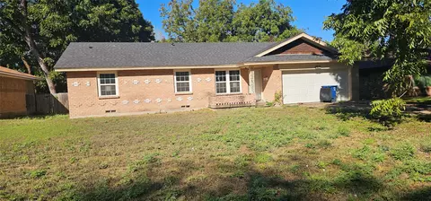 5705 Glen Forest Ln, Dallas, TX 75241