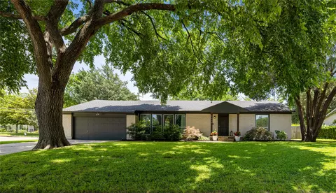 9938 Donegal Dr, Dallas, TX 75218