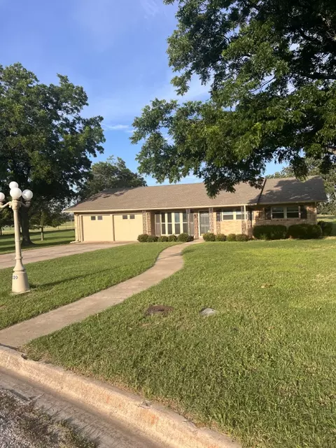 220 Carolyn Rd, Nocona, TX 76255