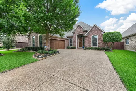 5845 Crescent Ln, Colleyville, TX 76034