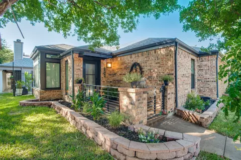 3606 Word St, Dallas, TX 75204