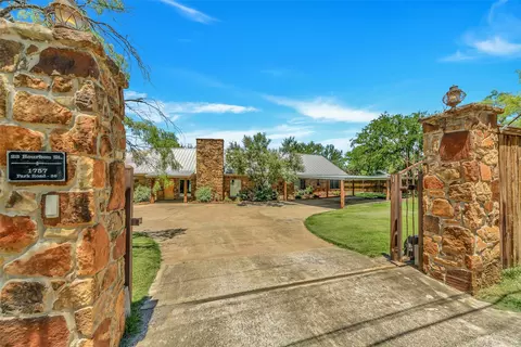 1757 Park Rd 36, Graford, TX 76449