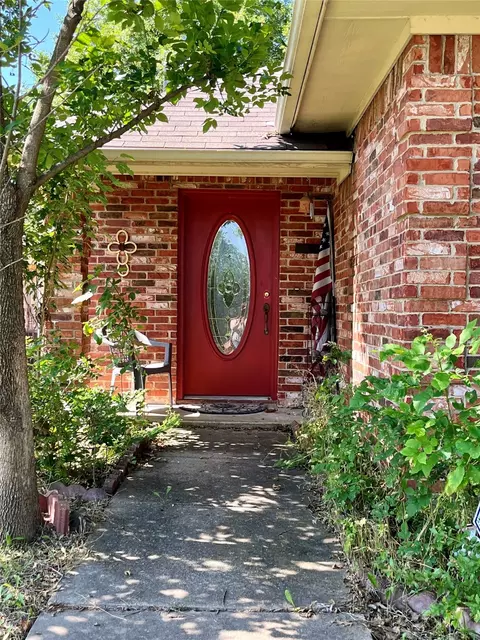 918 Kim Ln, Mesquite, TX 75149