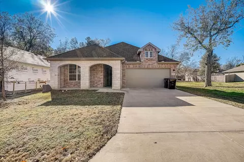 819 Oneal St, Greenville, TX 75401