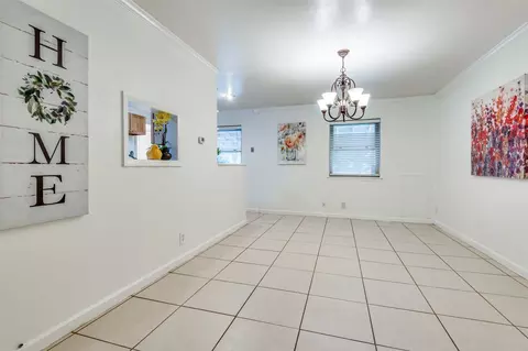 1200 Glenn Dr, Euless, TX 76039 photo 4