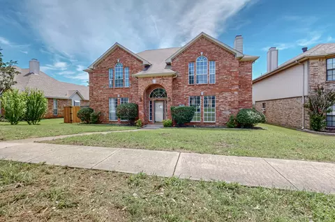 2244 Cross Timber Dr, Mesquite, TX 75181