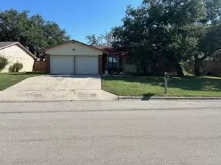 3512 Arrowhead Dr, Brownwood, TX 76801