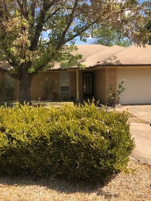 109 Becky Ln, Waxahachie, TX 75165