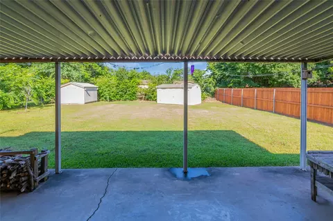 706 Clebud Dr, Euless, TX 76040 photo 26
