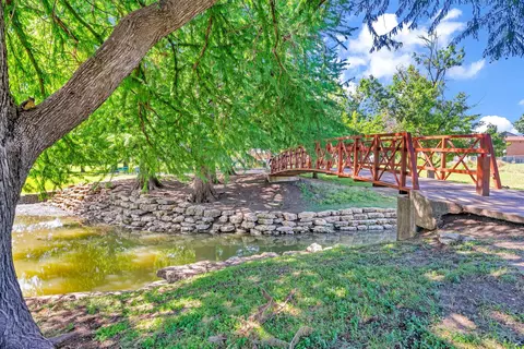 4400 French Lake Dr, Fort Worth, TX 76133