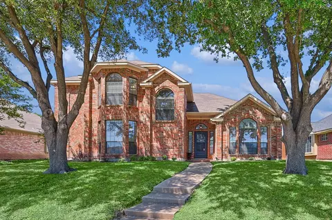 6618 Falcon St, Rowlett, TX 75089