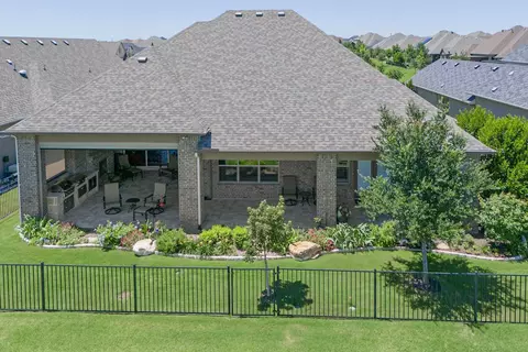 9617 Arkose Dr, Denton, TX 76207