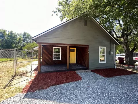 608 N Denison St, Bells, TX 75414