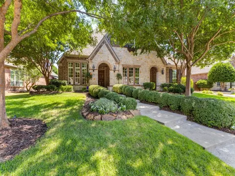 879 Paradise Cir, Allen, TX 75013