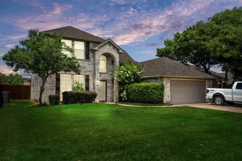 3784 Regency Cir, Fort Worth, TX 76137