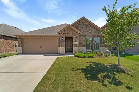 11236 Gold Pan Trl, Aubrey, TX 76227