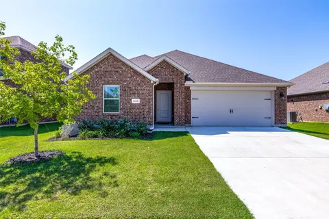 10108 Plumlee Ln, Aubrey, TX 76227